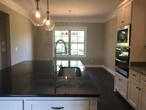 147 Tom Walker Dr, Beechgrove, TN 37018 photo 9