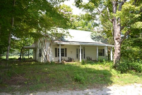 7034 Franks Ferry Rd, Walling, TN 38587 photo 1