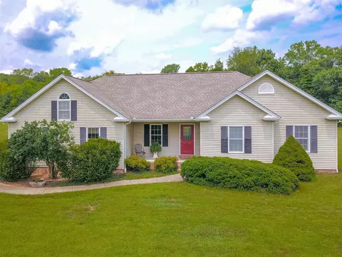 160 Vantrease Rd, Cottontown, TN 37048 photo 2