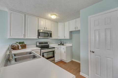426 Forrest Pointe Dr, Murfreesboro, TN 37130 photo 5