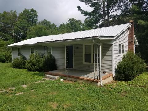 318 4th Ave N, Baxter, TN 38544 photo 1