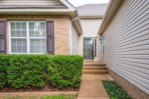2009 Patrick Way, Spring Hill, TN 37174 photo 2