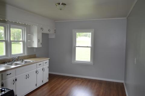 2109 Edgewood Rd, Dickson, TN 37055 photo 6