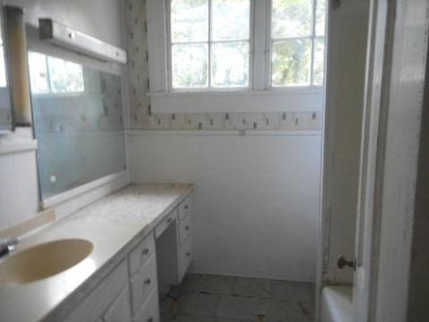 708 E Burton St, Murfreesboro, TN 37130 photo 2