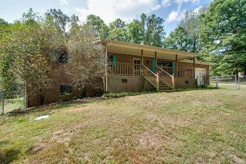 1049 Twin Pine Rd, Dickson, TN 37055 photo 1