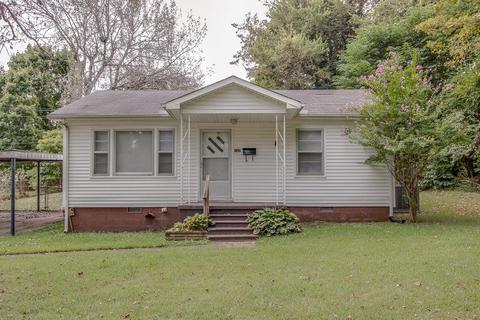 102 E Ray St, Dickson, TN 37055 photo 1