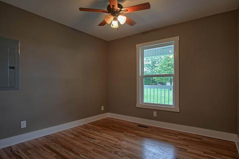 5262 Fred Perry Rd, Springfield, TN 37172 photo 12