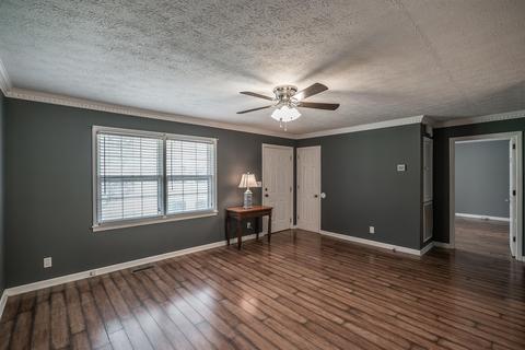 683 Lakeside Dr, Springfield, TN 37172 photo 5