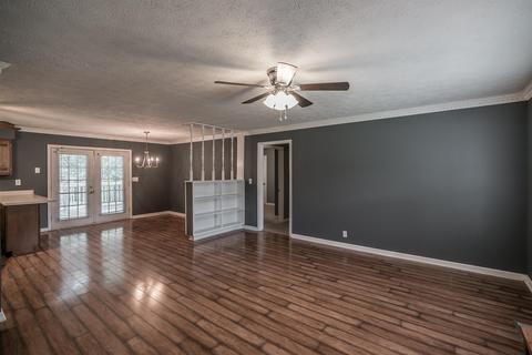 683 Lakeside Dr, Springfield, TN 37172 photo 4