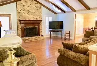 2102 Bracey Dr, Springfield, TN 37172 photo 5