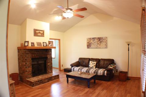 201 Vantrease Rd, Cottontown, TN 37048 photo 4