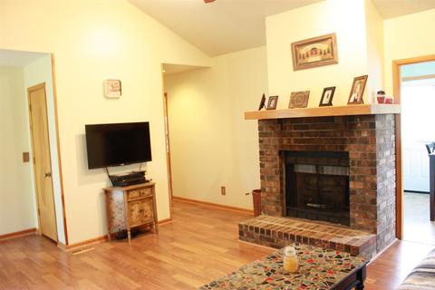 201 Vantrease Rd, Cottontown, TN 37048 photo 5