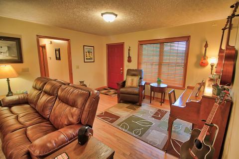 3779 Armstrong, Springfield, TN 37172 photo 9