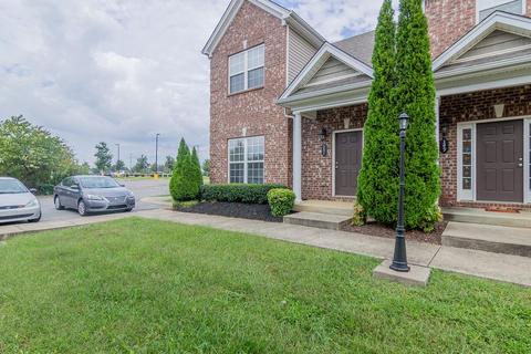 351 Rowlette Cir, Murfreesboro, TN 37127 photo 2