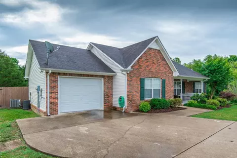 132 Ruben Rd, Spring Hill, TN 37174 photo 2