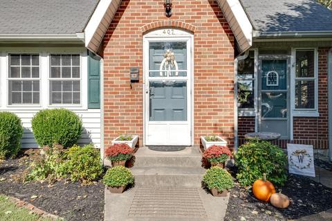 407 Murrell St, Dickson, TN 37055 photo 2