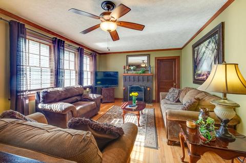 407 Murrell St, Dickson, TN 37055 photo 5