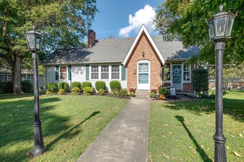 407 Murrell St, Dickson, TN 37055 photo 1