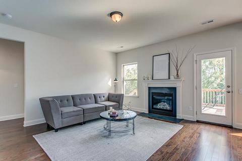 1061 Achiever Cir, Spring Hill, TN 37174 photo 4