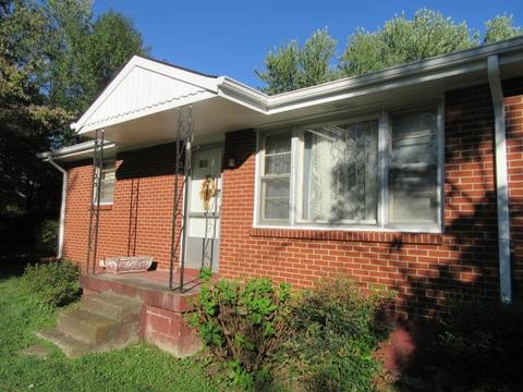 128 Brentlawn Dr, Springfield, TN 37172 photo 2