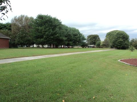 100 Eldon Dr, Manchester, TN 37355 photo 2