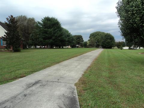 100 Eldon Dr, Manchester, TN 37355 photo 3