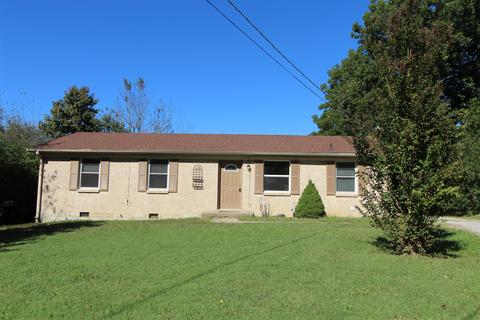 131 Hogin Rd, Dickson, TN 37055 photo 1