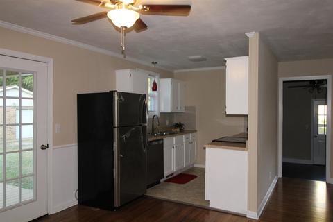 131 Hogin Rd, Dickson, TN 37055 photo 2
