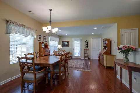 2090 Hemlock Dr, Spring Hill, TN 37174 photo 4