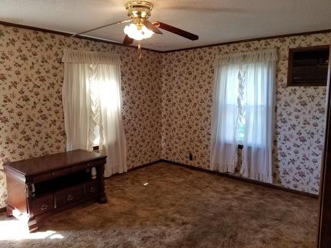 137 Crowder Rd, Lafayette, TN 37083 photo 8