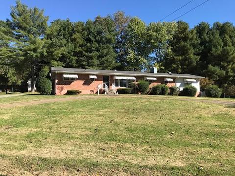 104 Meadow Dr, Dickson, TN 37055 photo 2
