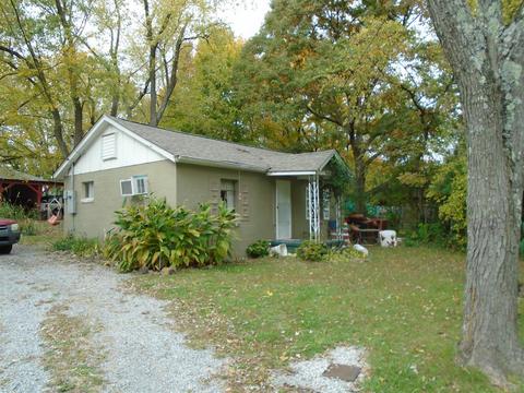 2310 Oakhurst Dr, Springfield, TN 37172 photo 1