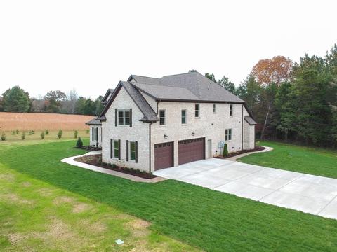 2716 E Compton Rd, Murfreesboro, TN 37130 photo 2