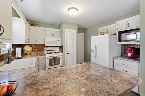 4004 Harding Pl, Springfield, TN 37172 photo 13