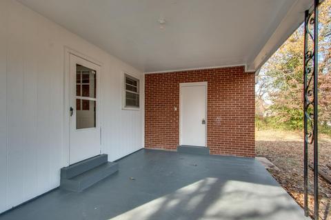 218 Jackson St, White Bluff, TN 37187 photo 3