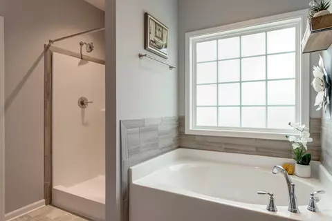 702 Mitscher Dr, Spring Hill, TN 37174 photo 8