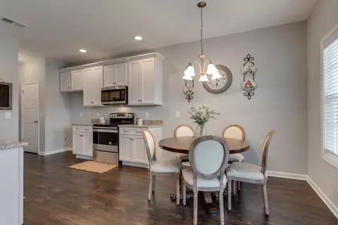 702 Mitscher Dr, Spring Hill, TN 37174 photo 4
