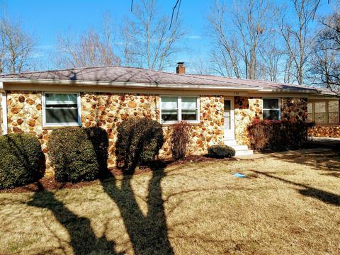 730 Hickory St, Centerville, TN 37033 photo 2