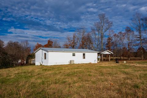 460 Cheatham Ln, Goodspring, TN 38460 photo 3