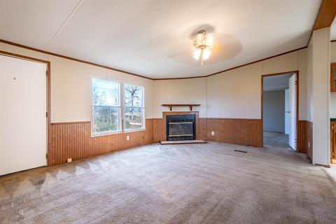 460 Cheatham Ln, Goodspring, TN 38460 photo 22
