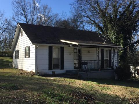 417 Maple St, Pulaski, TN 38478 photo 1