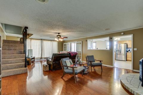 1090 Pond Switch Rd, Dickson, TN 37055 photo 4