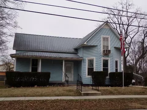 201 Spring St, Decherd, TN 37324 photo 1