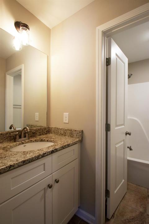 411 E Cedar St, Dickson, TN 37055 photo 14