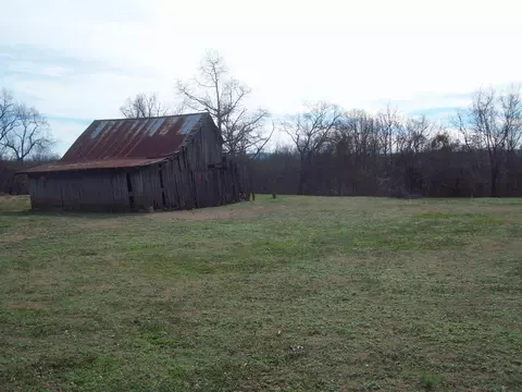 213 Walnut St, Decherd, TN 37324 photo 16