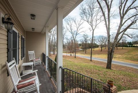 102 Hillside Dr, Dickson, TN 37055 photo 4