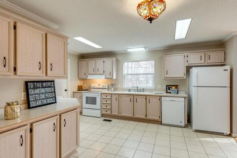 1105 Hickory Pointe, Dickson, TN 37055 photo 14