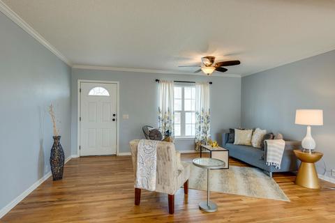 1105 Hickory Pointe, Dickson, TN 37055 photo 5