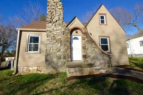 515 7th Ave W, Springfield, TN 37172 photo 1