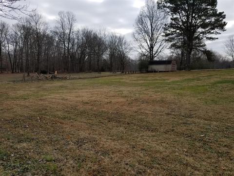 107 E Circle Dr E, Burns, TN 37029 photo 26